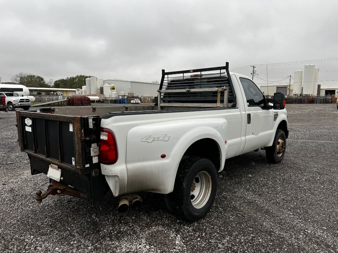 2010 FORD F-350 - Image 3